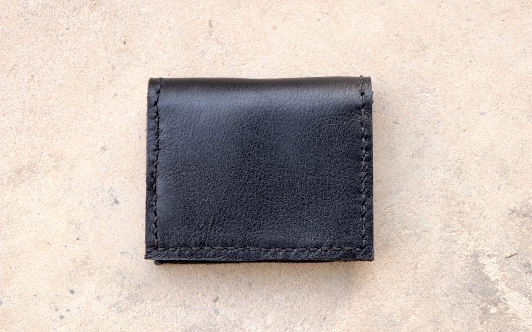 L-Shape Wallet in Texas Black Leather