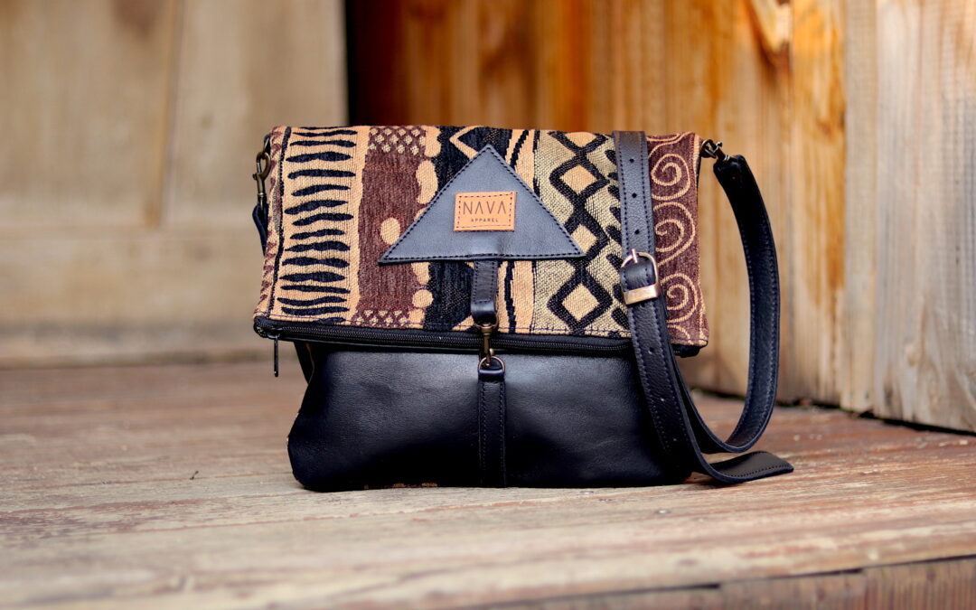 Fold Over Sling Bag ‘Khoisan’ Texas Black Leather
