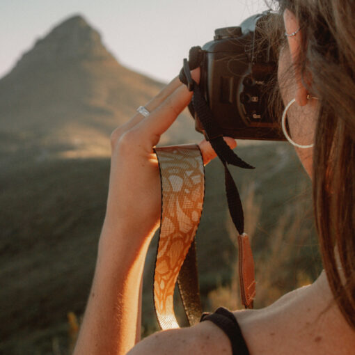 the-dijon-camera-strap-by-lunar