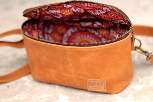 nava-apparel-moon-bag-tan-leather