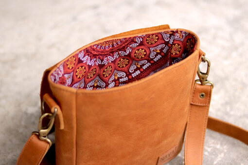 nava-apparel-postman-bag-tan-leather