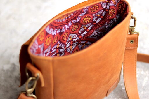 nava-apparel-postman-bag-tan-leather