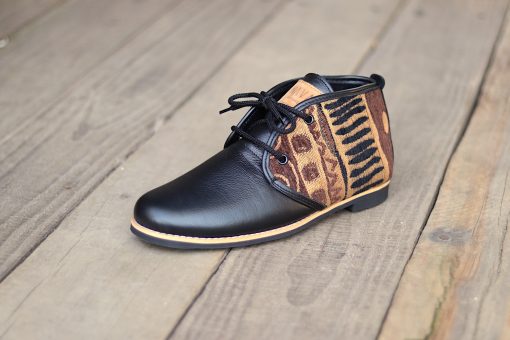 nava-apparel-womens-veldskoen-khoisan-black-leather-tribal-pattern-desert-shoe-khoisan-collection