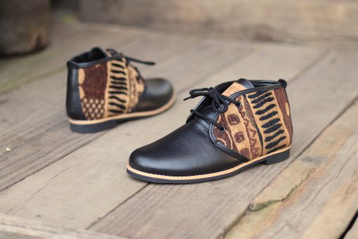 nava-apparel-womens-veldskoen-khoisan-black-leather-tribal-pattern-desert-shoe-khoisan-collection