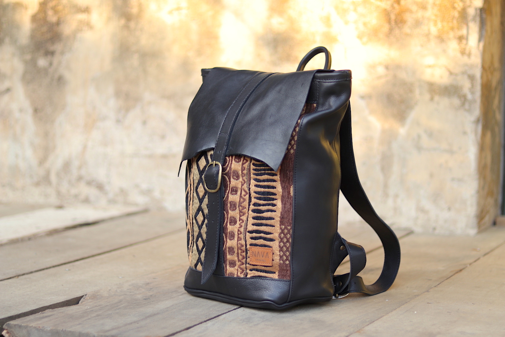 Backpack 'Khoisan' Black Leather - NAVA APPAREL SA