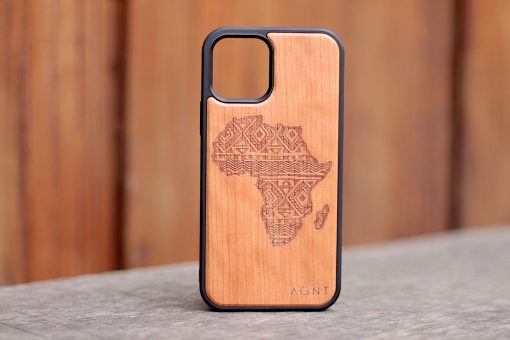Wooden Phone Cover African Map iPhone 12 / 12 Pro