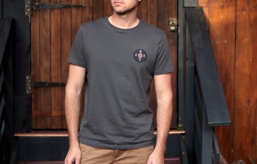 nava-apparel-mens-tribal-badge-t-shirt-charcoal-cotton