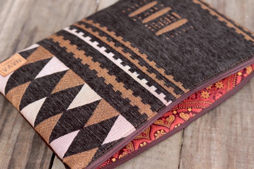nava-apparel-laptop-case-zulu-brown-leather-zulu-collection-shweshwe