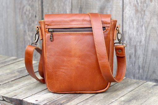 nava-apparel-postman-bag-xhosa-collection-tan-leather
