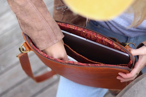 nava-apparel-laptop-bag-leather-tan