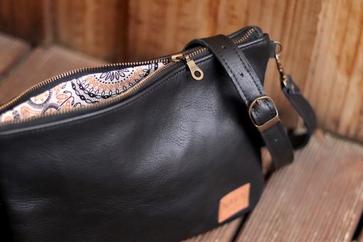nava-apparel-sling-bag-black-leather