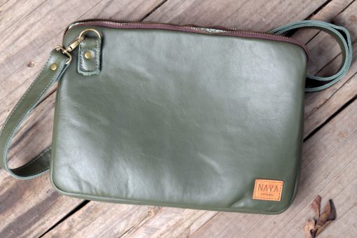 nava-apparel-laptop-bag-leather-olive-green
