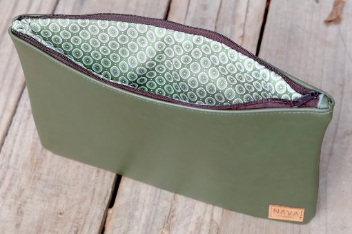 nava-apparel-laptop-case-leather-olive-green
