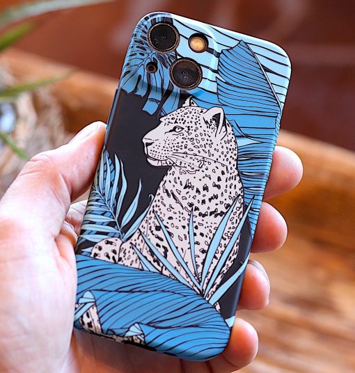 agnt-phone-cover-silicone-blue-leopard-glows-in-the-dark-iphone-samsung