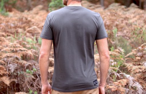 nava-apparel-mens-tribal-badge-t-shirt-charcoal-100-cotton