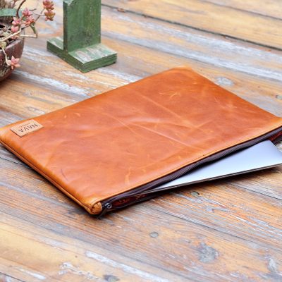 nava-apparel-laptop-case-tan-leather-shweshwe-fabric