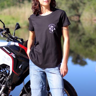nava-apparel-womens-emblem-t-shirt-black